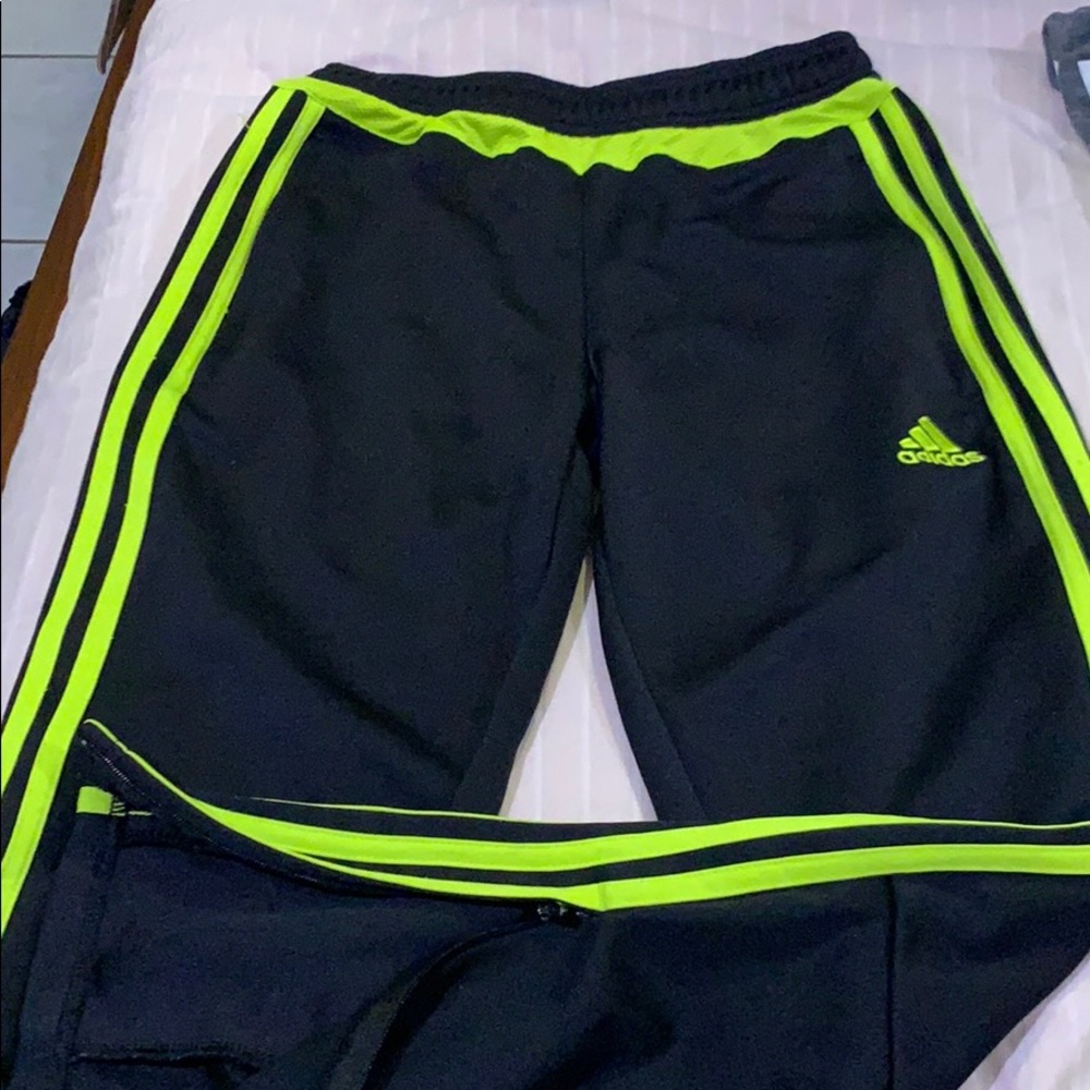 It doesn’t fit my daughter anymore.